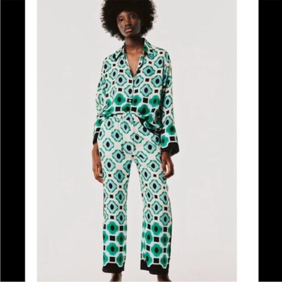 Zara geometric print pant size M EUC - Picture 3 of 9